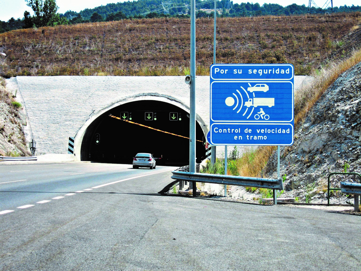 Radar de tramo en un túnel
